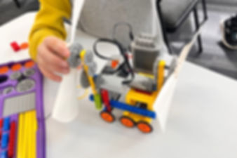 Young Engineers mechanical engineering program for kids